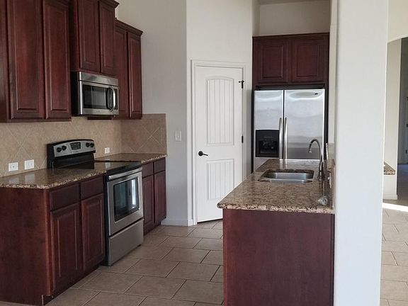 4th image of 6809 Alvin Dr
