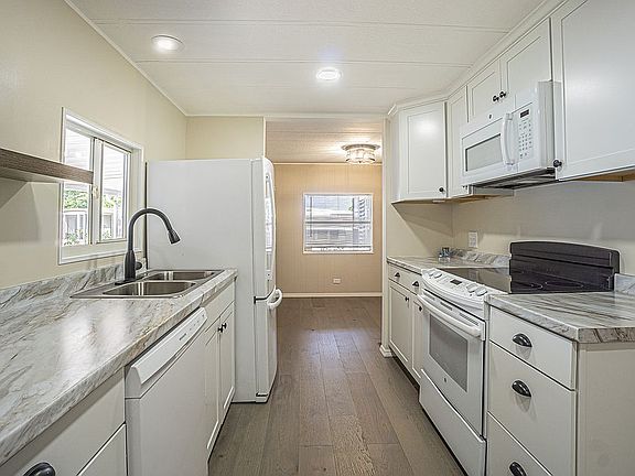 2nd image of 14303 Sundial St