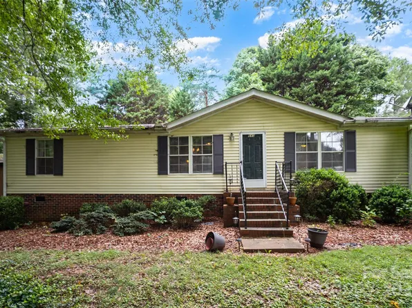 643 Lowland Dairy Rd, Mount Holly, NC 28120