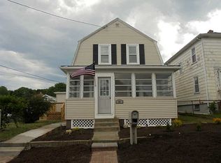 24 Winthrop Ave, West Warwick, RI 02893