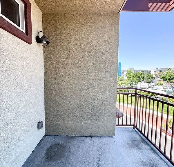 326 Bautista Pl — Photo 14