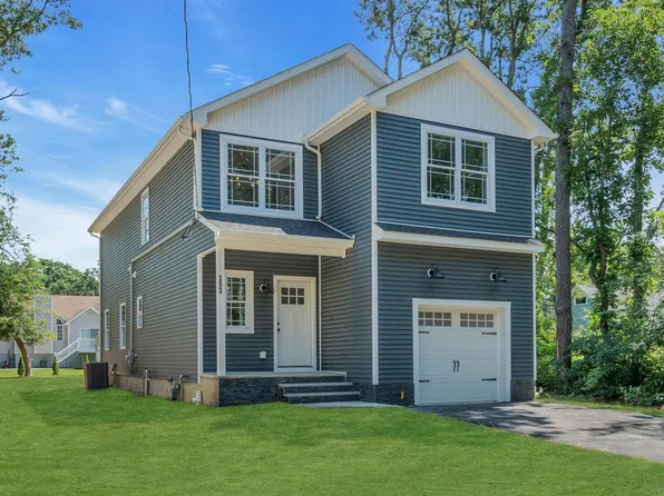 393 Hoover Ave, Bayville, NJ 08721