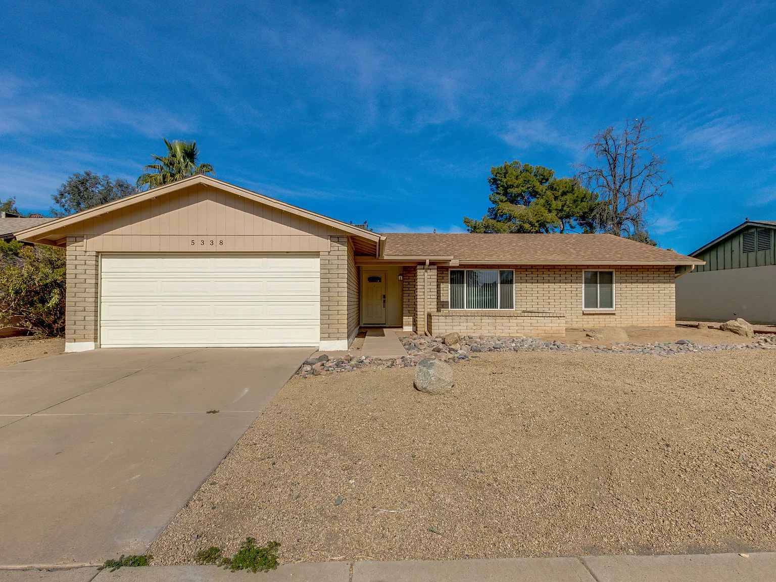 3 bed, 1744 sqft, $2,400 — Photo 3