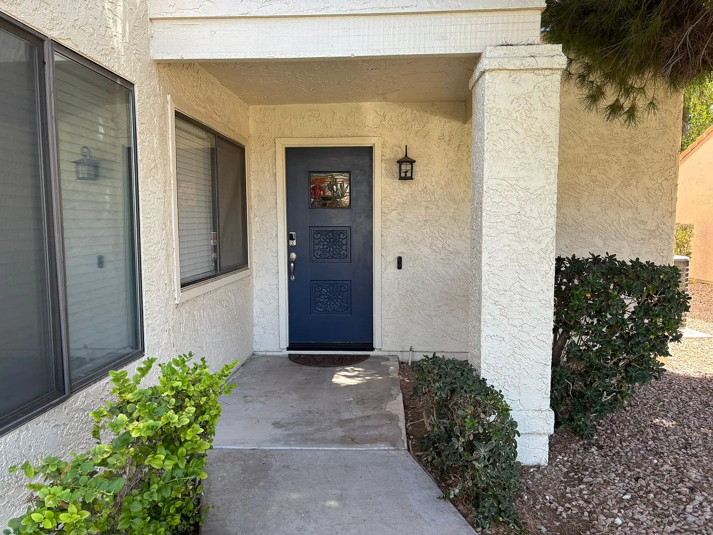 Discover a well-maintained 2-bedroom, 2-bath home in Leisure World A 45+ Active Adult Resort Comm... — Photo 3