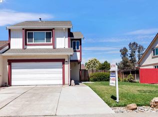 848 Bellflower St, Livermore, CA 94551