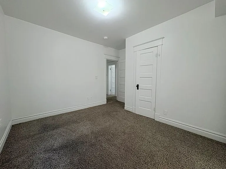 523 W Maple Ave #2-A — Photo 14