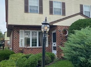 658 Rively Ave, Collingdale, PA 19023