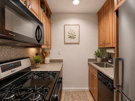 5th image of 209 E 56th St APT 9E