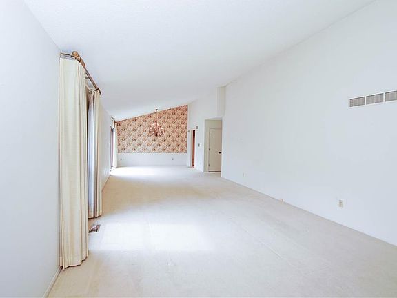 4th image of 9601 Nieman Pl