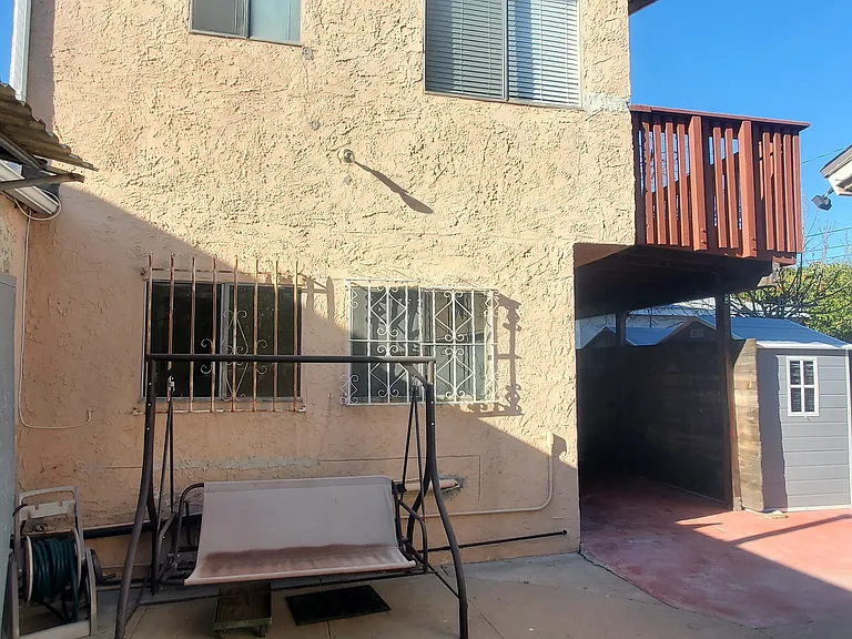 332 Twickenham Ave #1/2 — Photo 3
