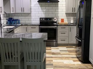 50 Mockingbird Ln, Rockport, TX 78382