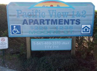 1223 Moore St APT 10, Brookings, OR 97415