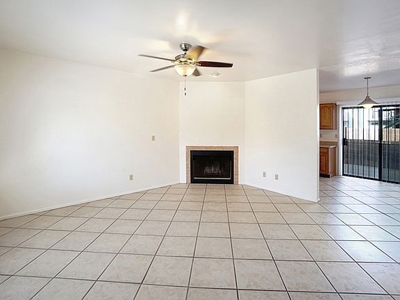 2nd image of 3821 N Stone Ave