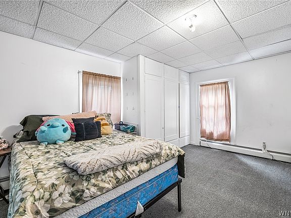 4th image of 185 Temple St