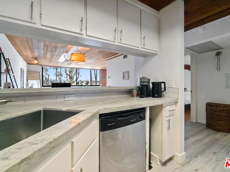 6209 Pacific Ave #103 — Photo 19