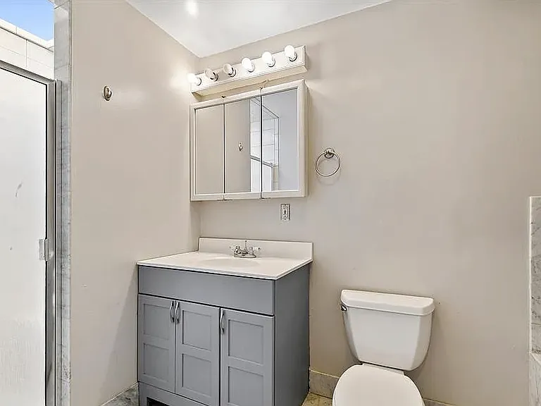 627 S Dean St — Photo 4