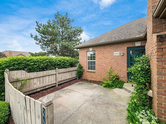 4th image of 2451 Hooverside Ln