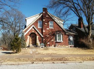 413 Woodlawn Ave, Jefferson City, MO 65101