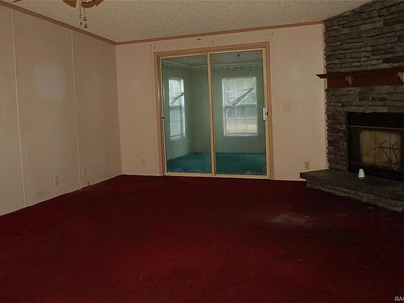4th image of 7427 N Fernandina Ave