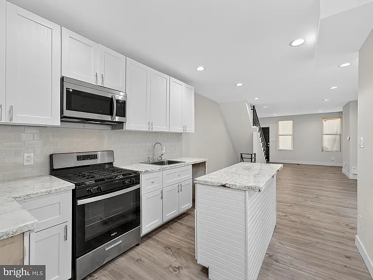 3020 Euclid Ave — Photo 9