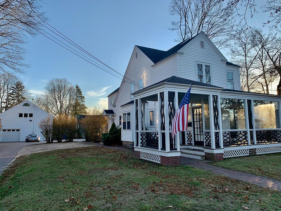 1st image of 210 Robinson St