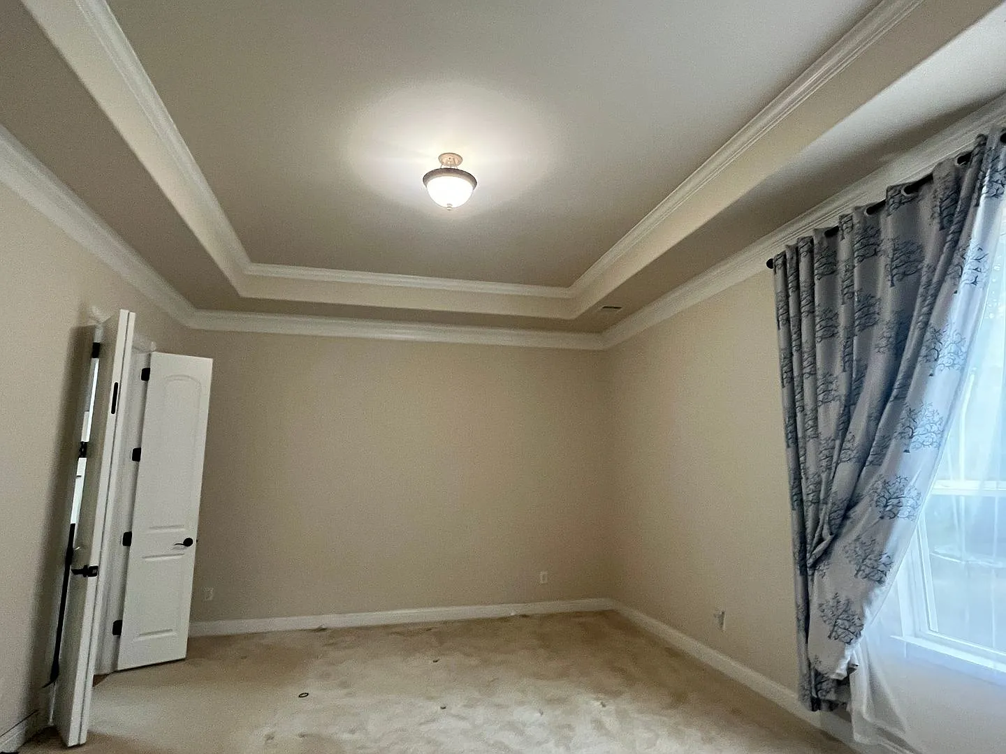 Stunning 5-Bedroom Home in Prestigious Gated Community in Frisco! — Photo 4