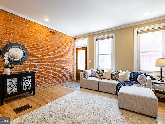 5th image of 1119 E Montgomery Ave