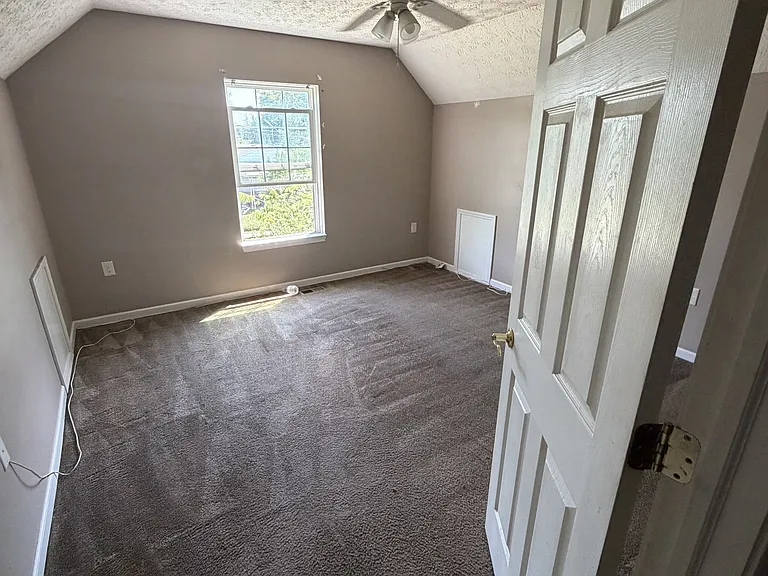 1354 Minnesota Ave — Photo 7