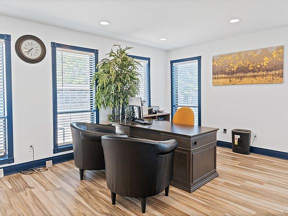 4th image of 3926 S Redwood Dr #4009DC