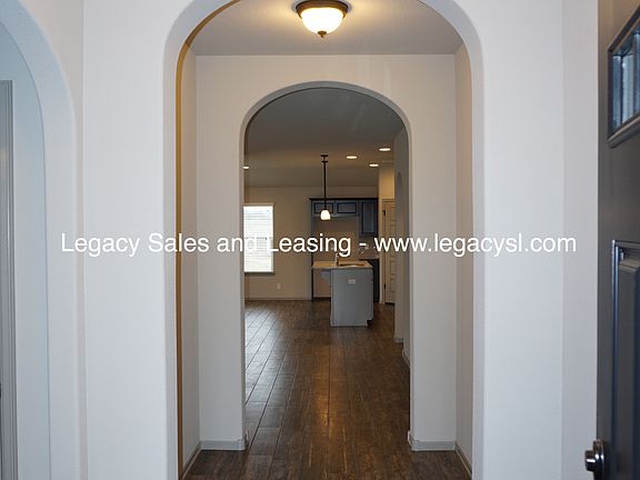 3rd image of 7211 S Laurel Pl