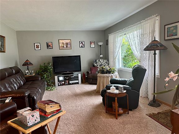 3rd image of 1040 Jasper Ave