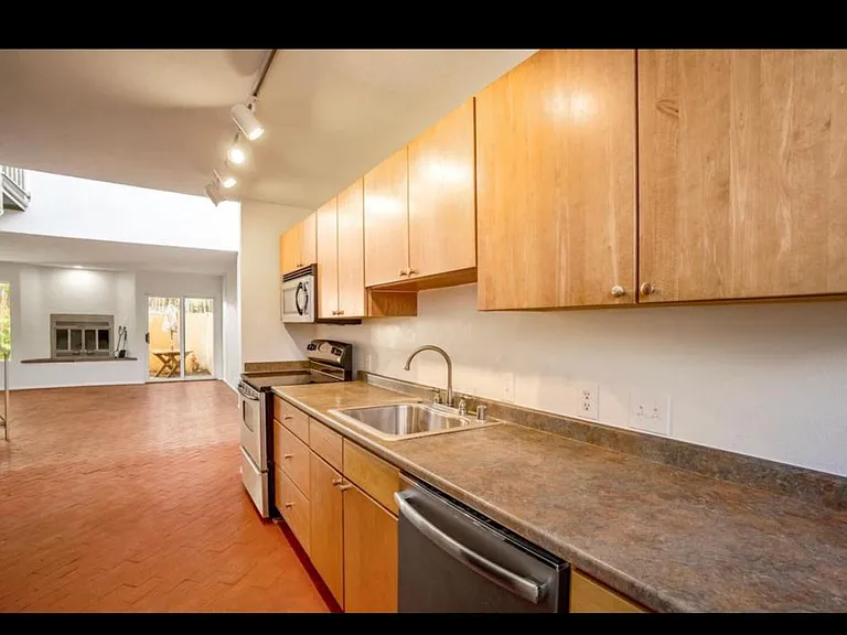 1339 Pacheco Ct #6 — Photo 2