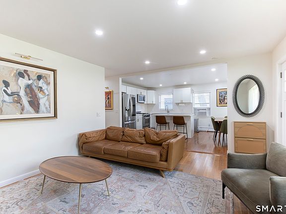 5th image of 107 Clovelly Road