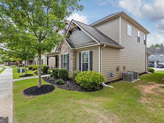 2nd image of 4009 Glendianne Way
