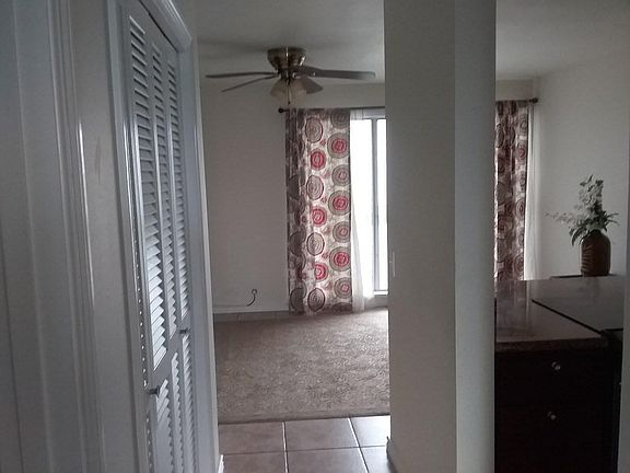 4th image of 33 Hualalai St APT 308
