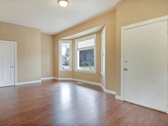 5th image of 5605 S Warner St