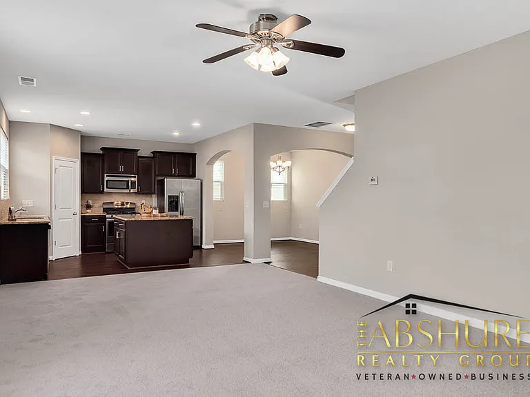 436 Stapleford Ln — Photo 16