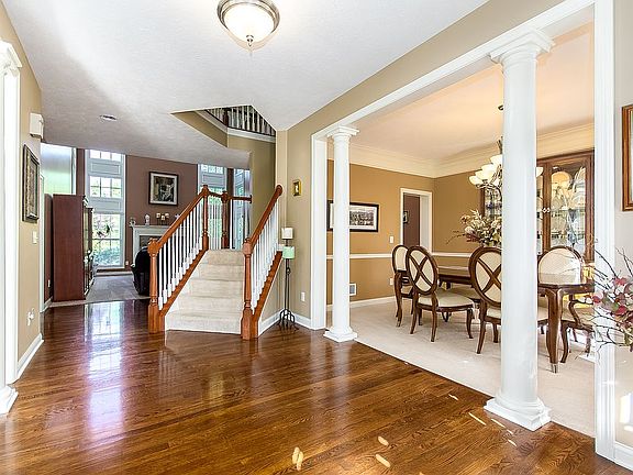 4th image of 9838 Glasgow Ct