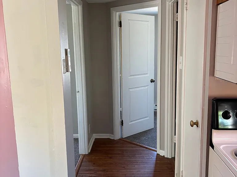 287 Locust Point — Photo 9