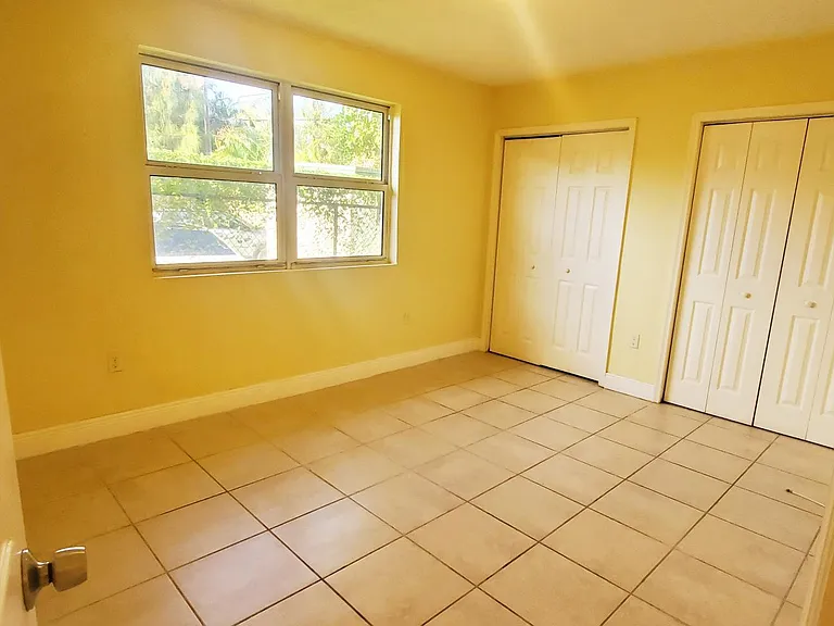 1708 NW 9th Ave #B — Photo 5