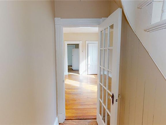 2nd image of 74 E Railroad Ave