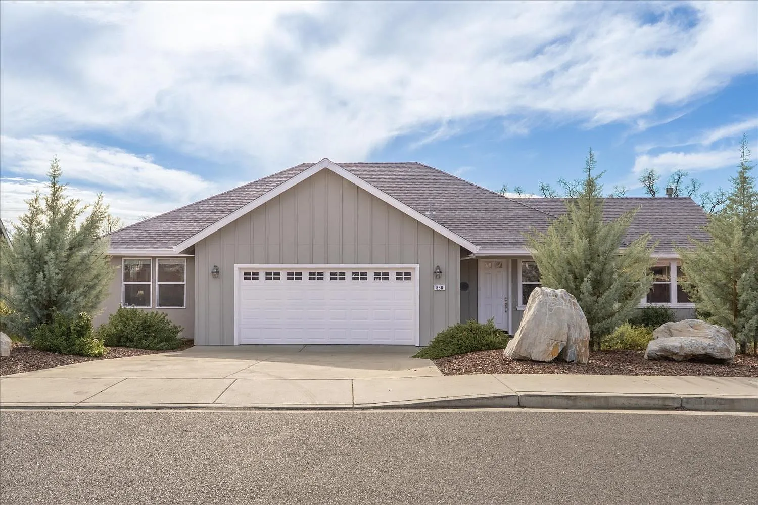 850 Murphys Creek Dr photo 1