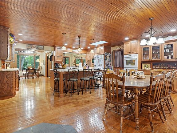 4th image of 26 Timber Ridge Dr