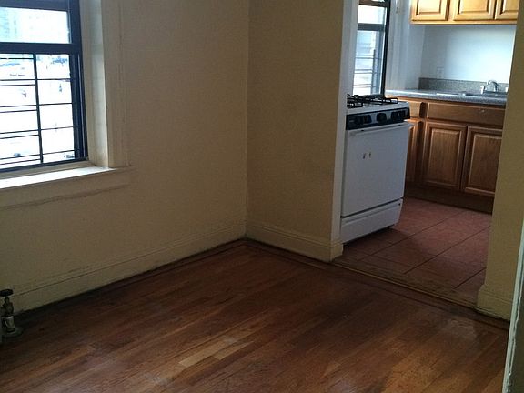 2nd image of 3415 Colden Ave APT 2C
