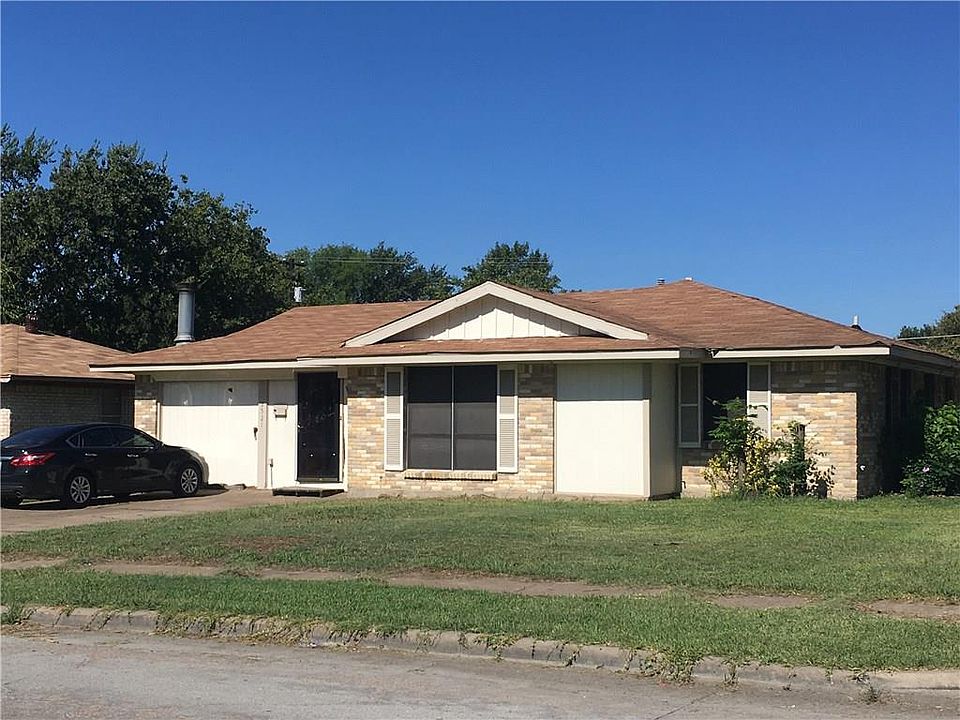 1st image of 2521 Mark Dr
