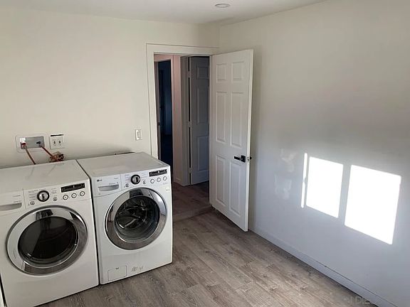 3rd image of 1213 Heber St