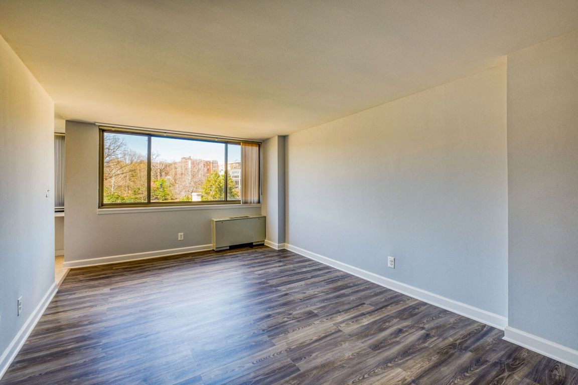 2112 New Hampshire Ave Studio Living 22 2