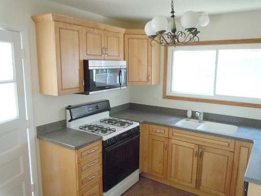 5th image of 8318 N Bennett Ave