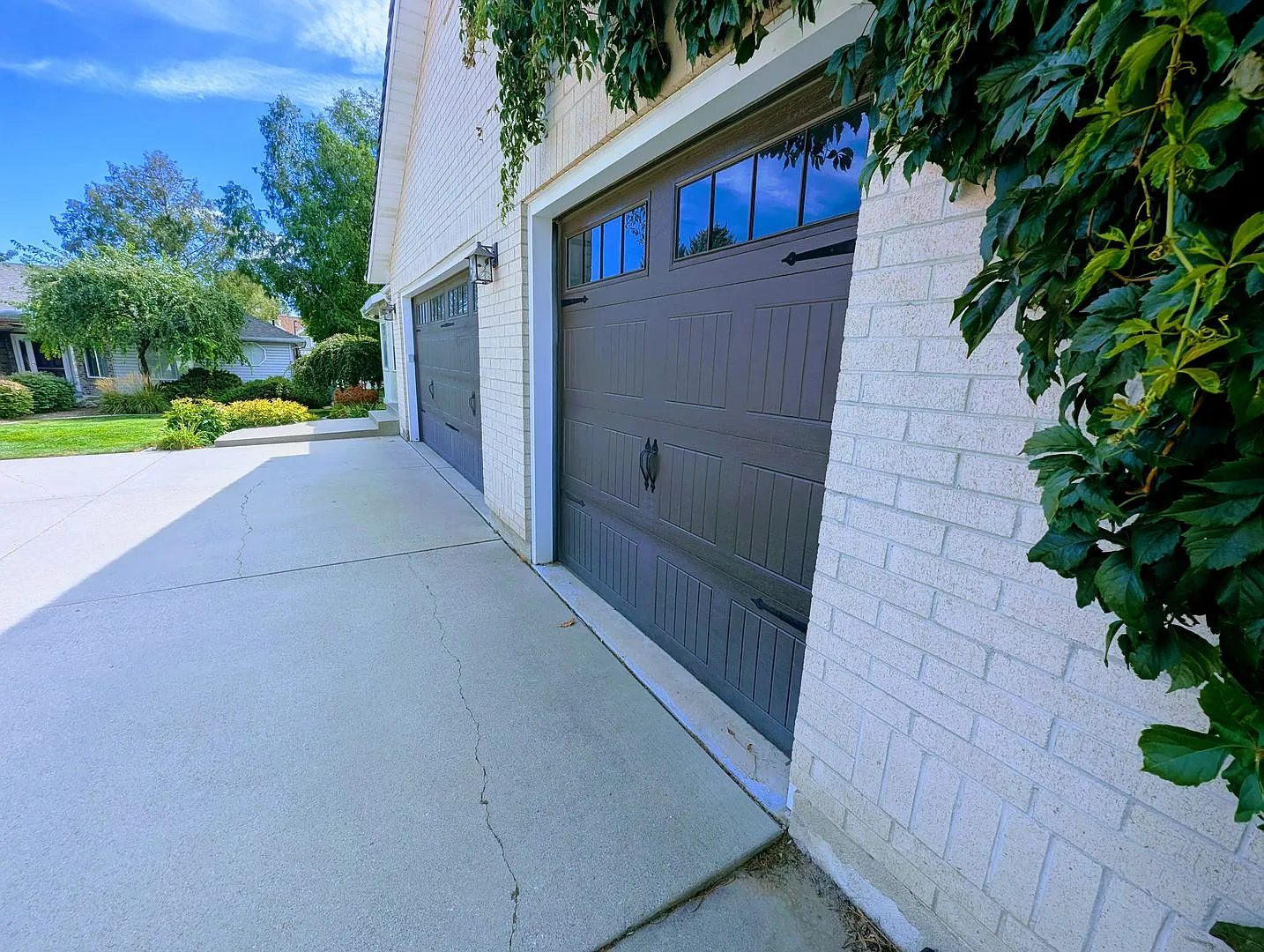 Gorgeous Holladay Home! — Photo 3