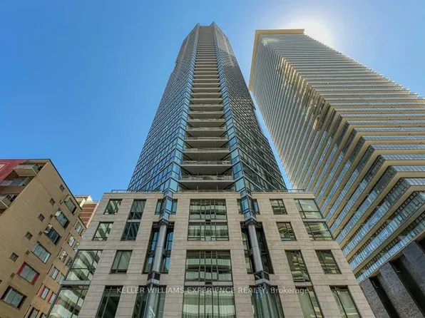 45 Charles St E, Toronto, ON